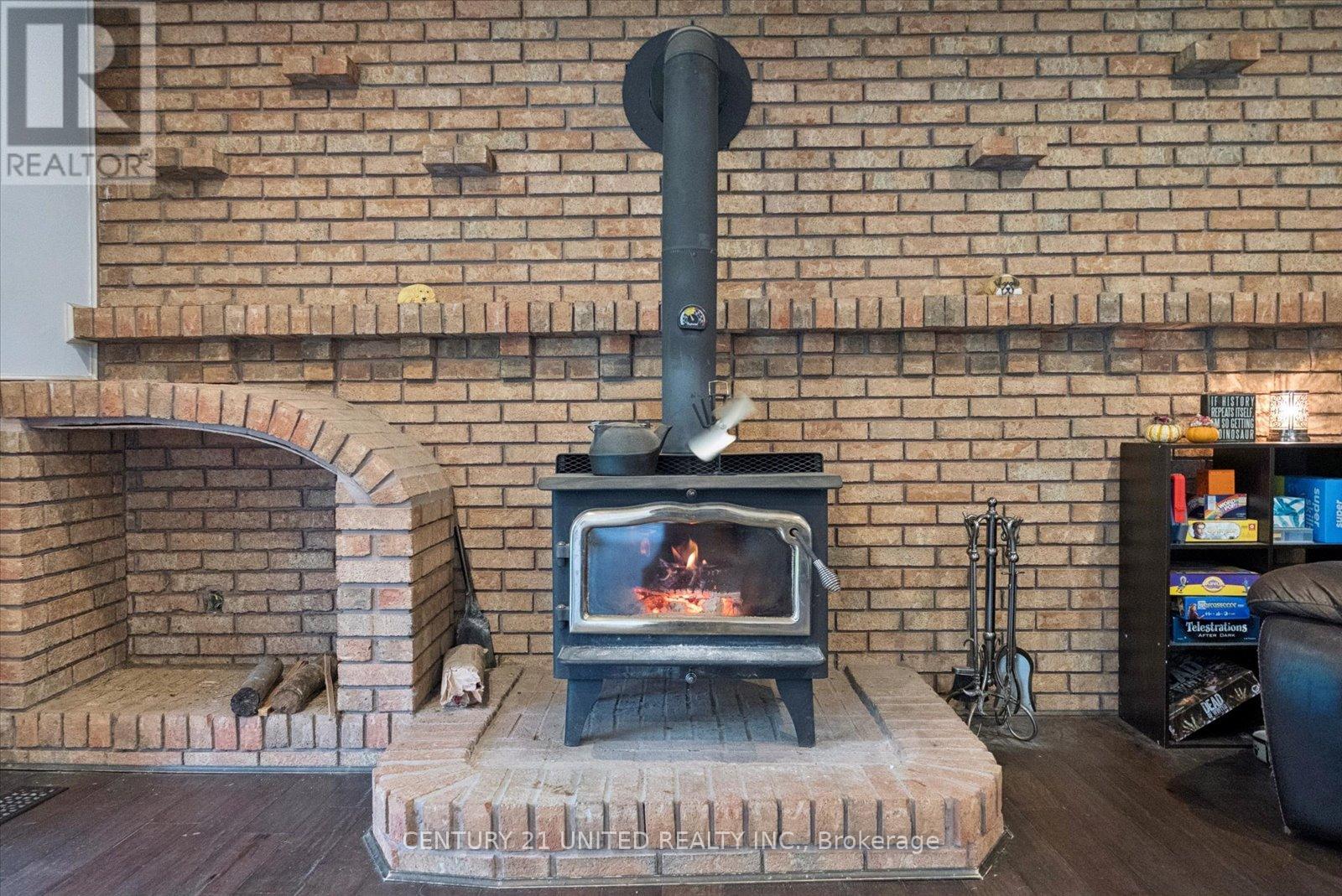266 GREENWOOD ROAD - 9