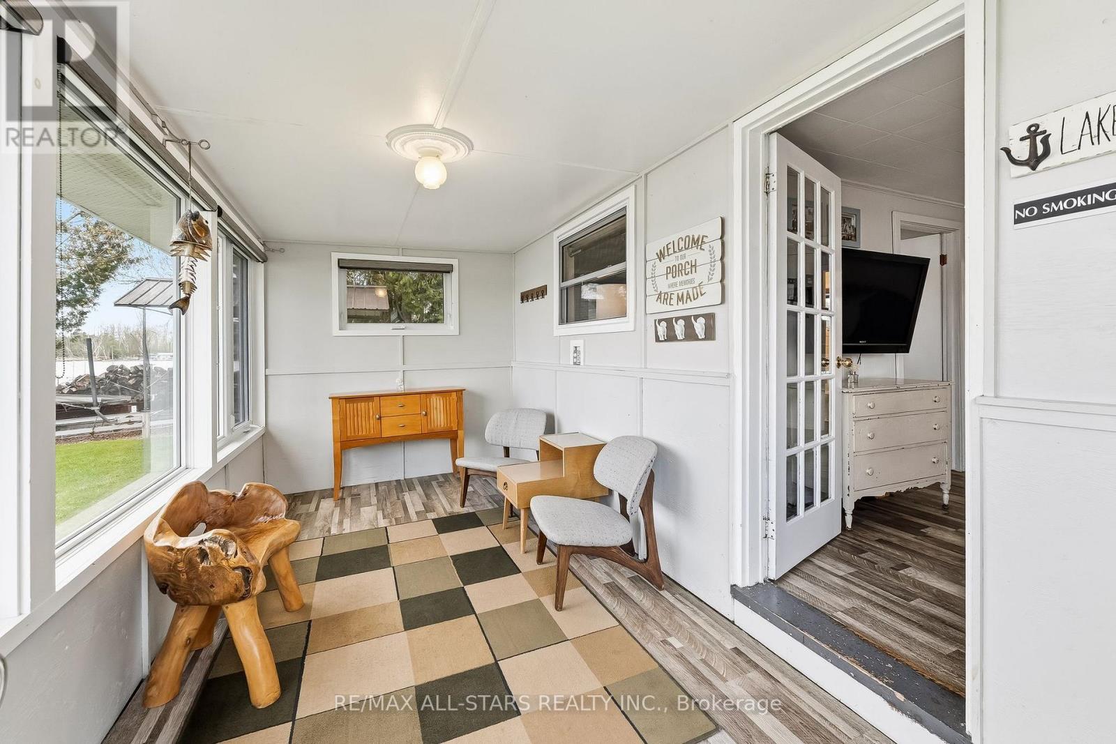 42 RIVERSIDE DRIVE - 15