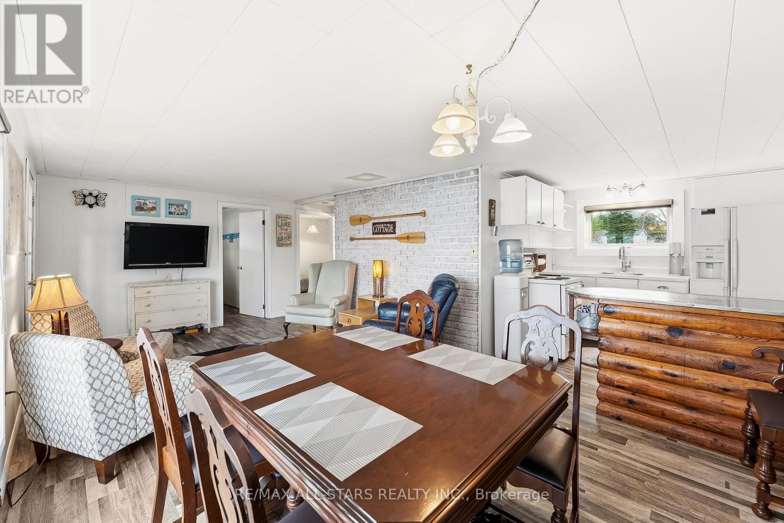 42 RIVERSIDE DRIVE - 27