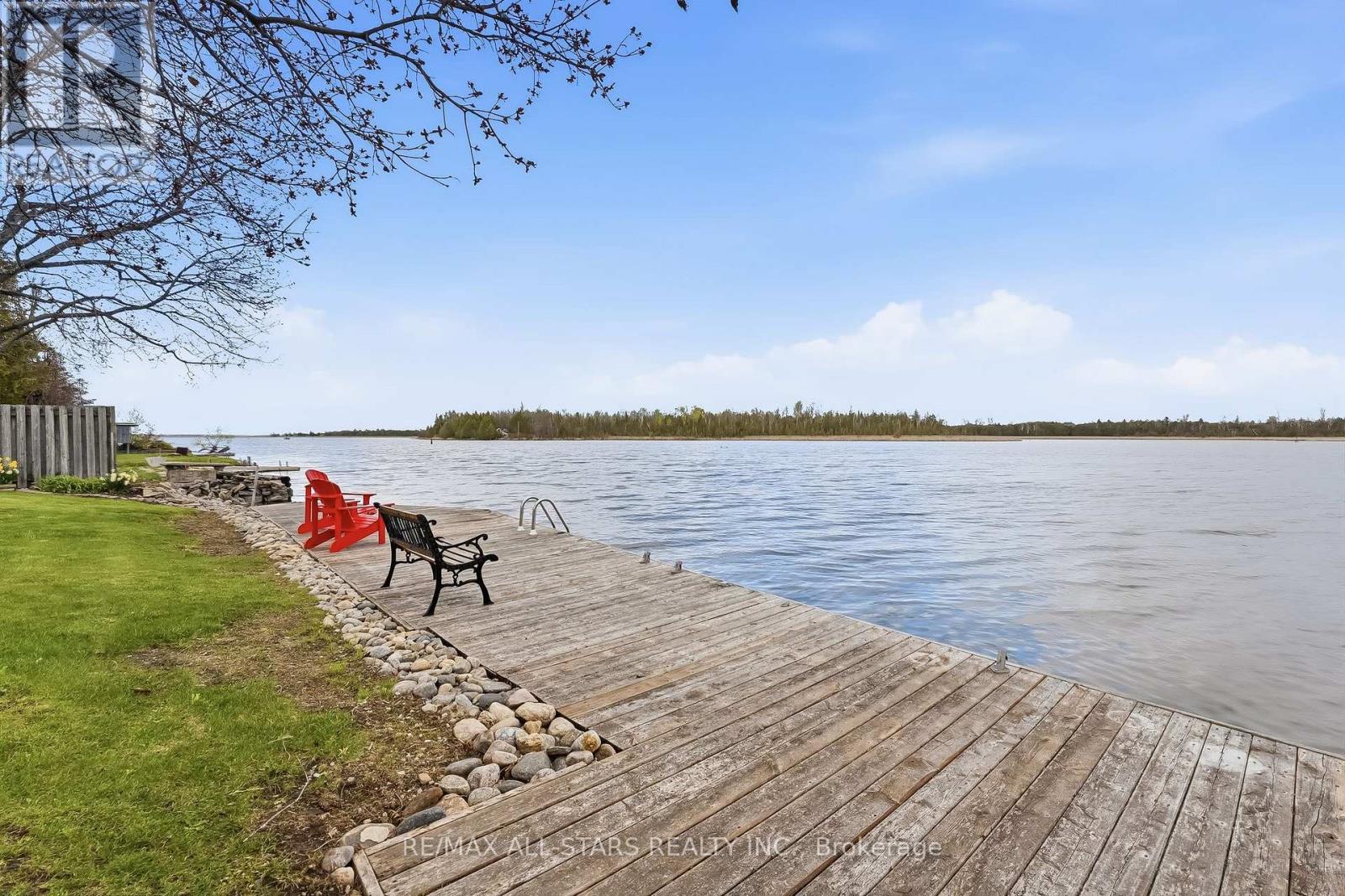 42 RIVERSIDE DRIVE - 37