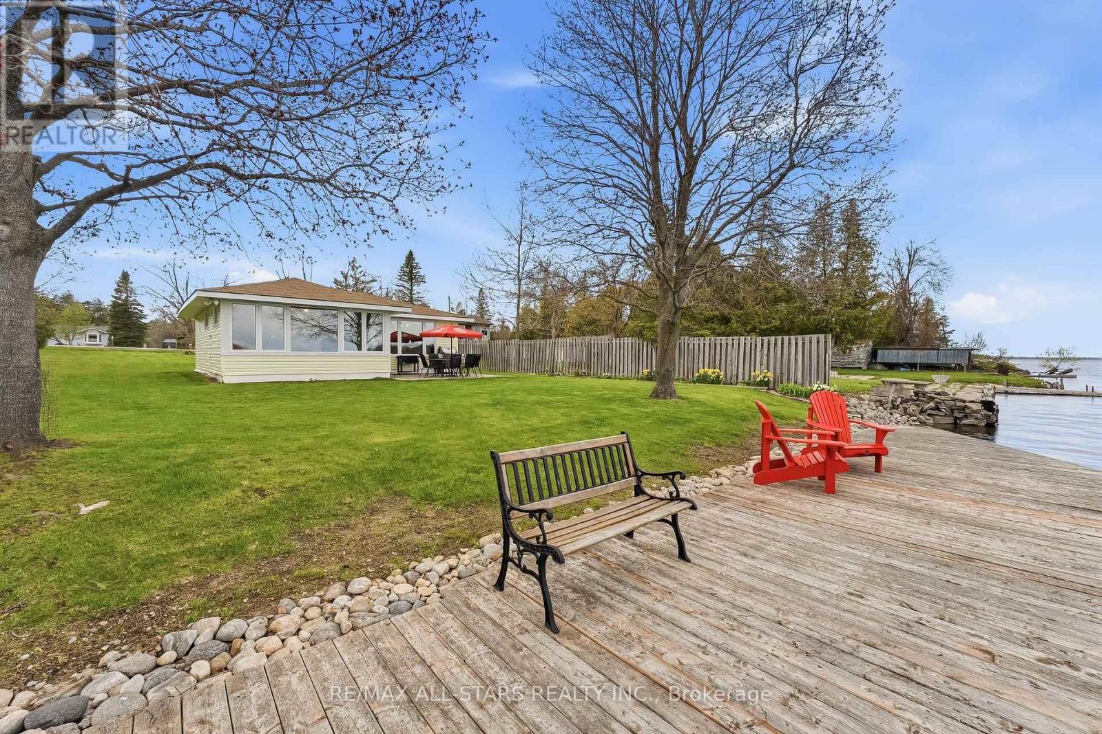 42 RIVERSIDE DRIVE - 39