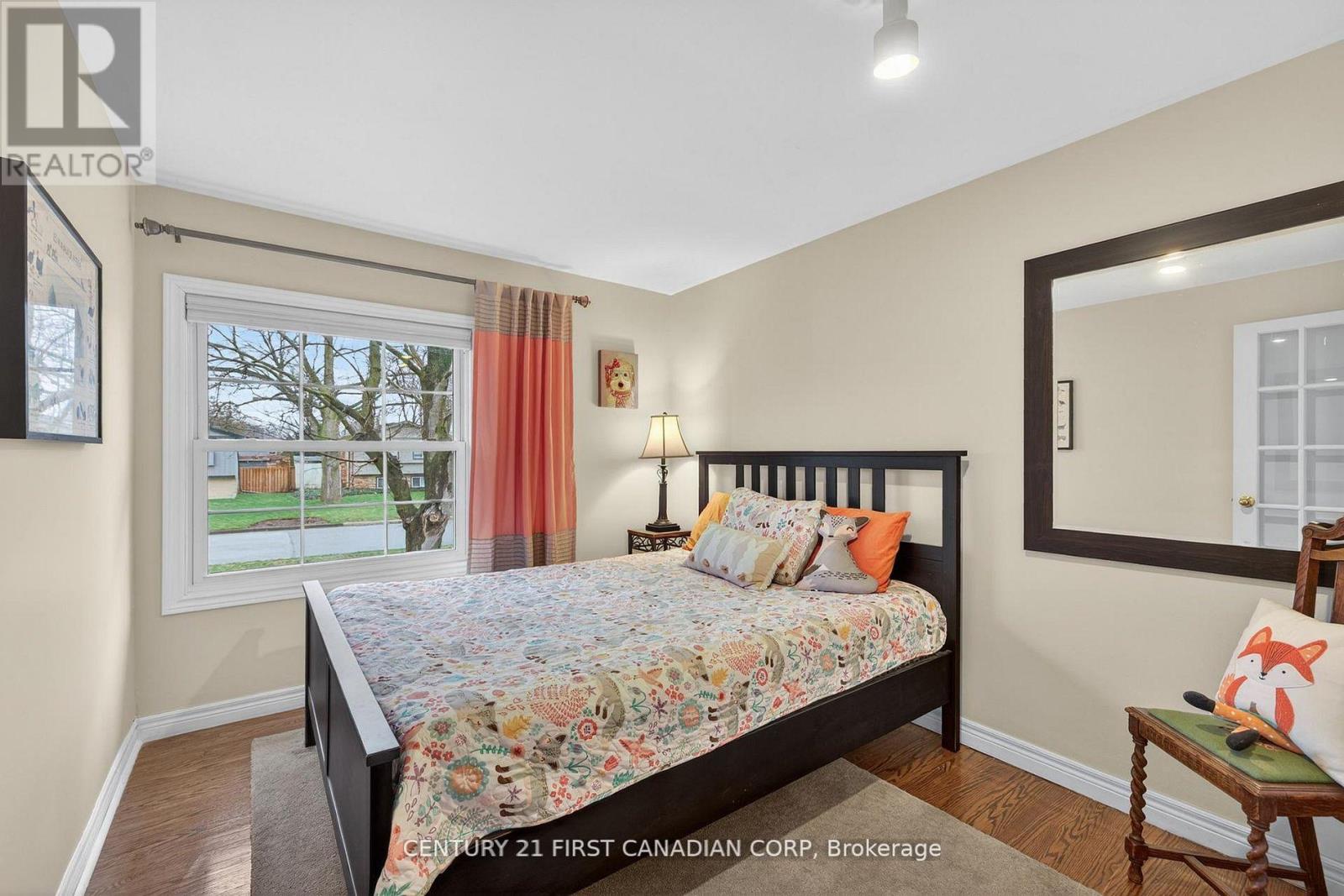 16 GUSTIN AVENUE - 17