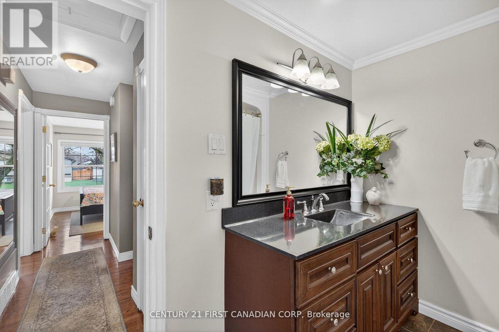 16 GUSTIN AVENUE - 19