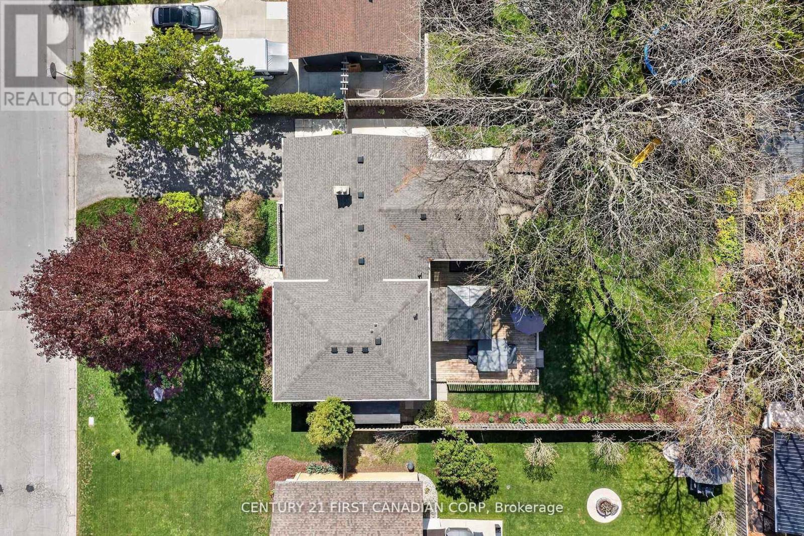 16 GUSTIN AVENUE - 27