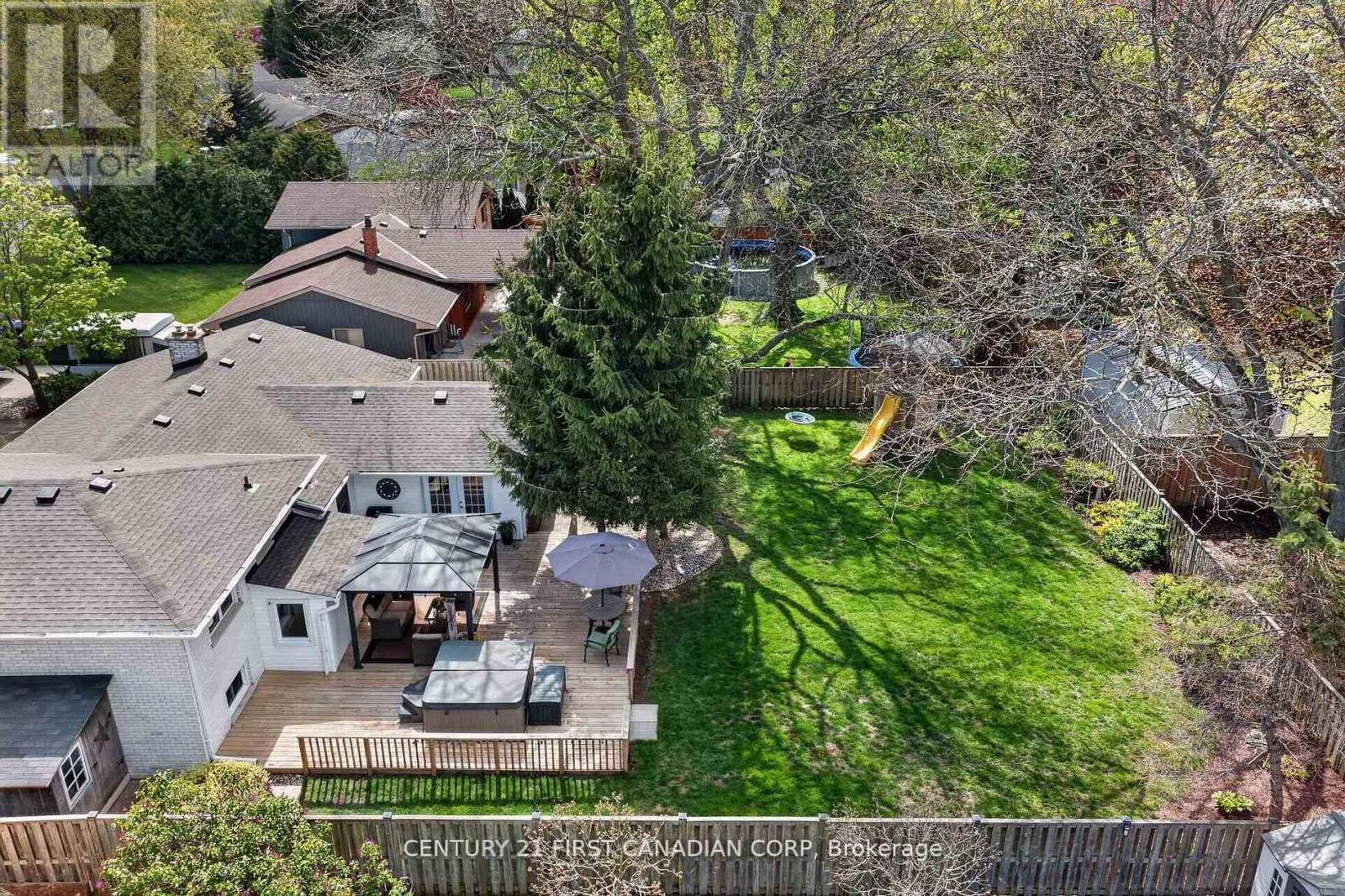 16 GUSTIN AVENUE - 34
