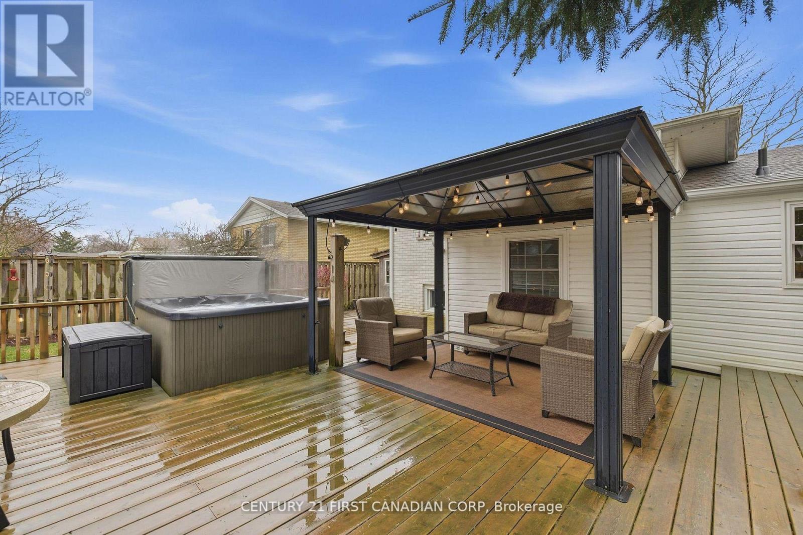 16 GUSTIN AVENUE - 35