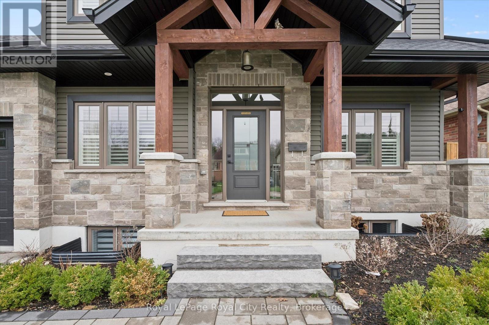 10 CRAIGHEAD DRIVE - 3
