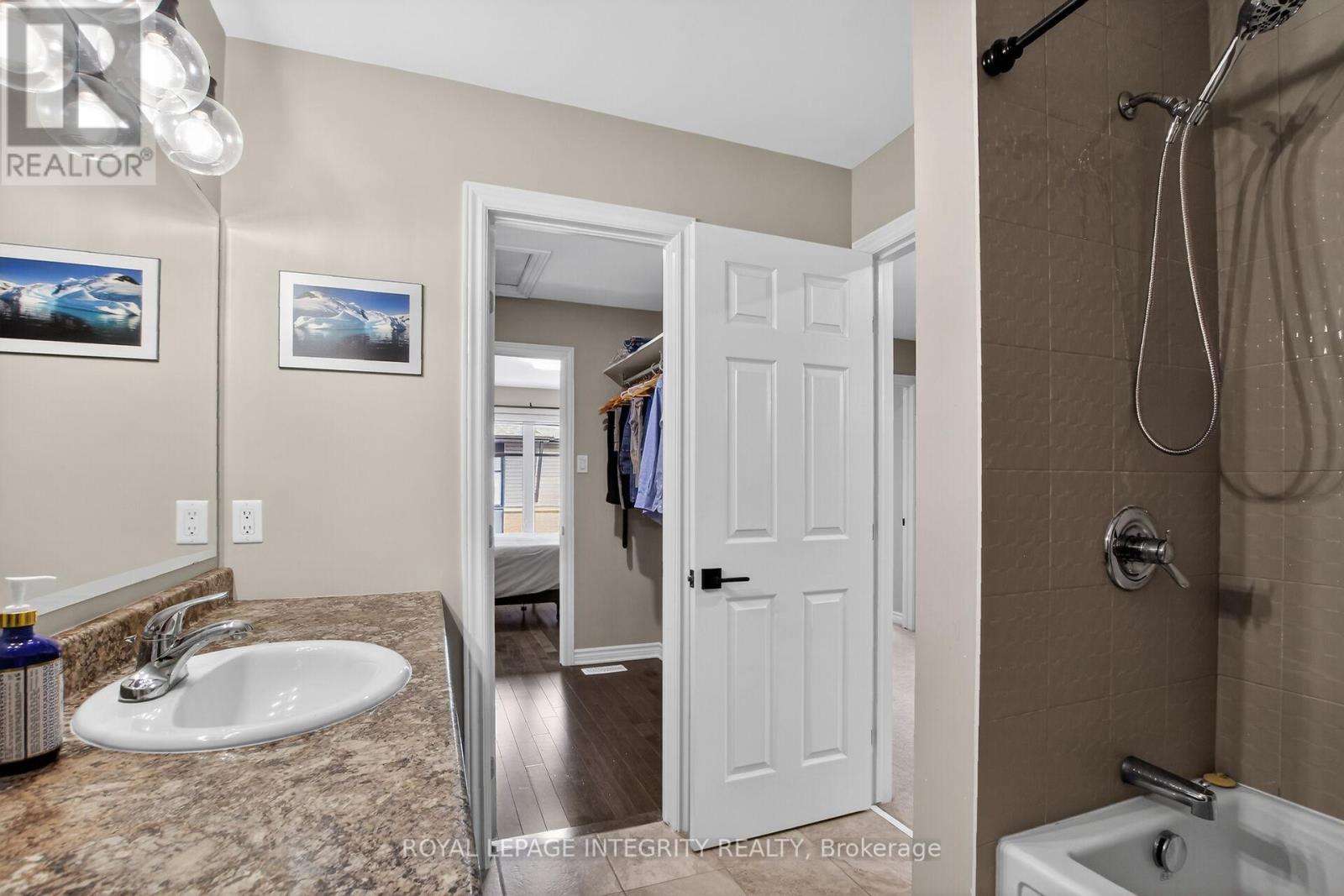 608 CHAPERAL PRIVATE - 29