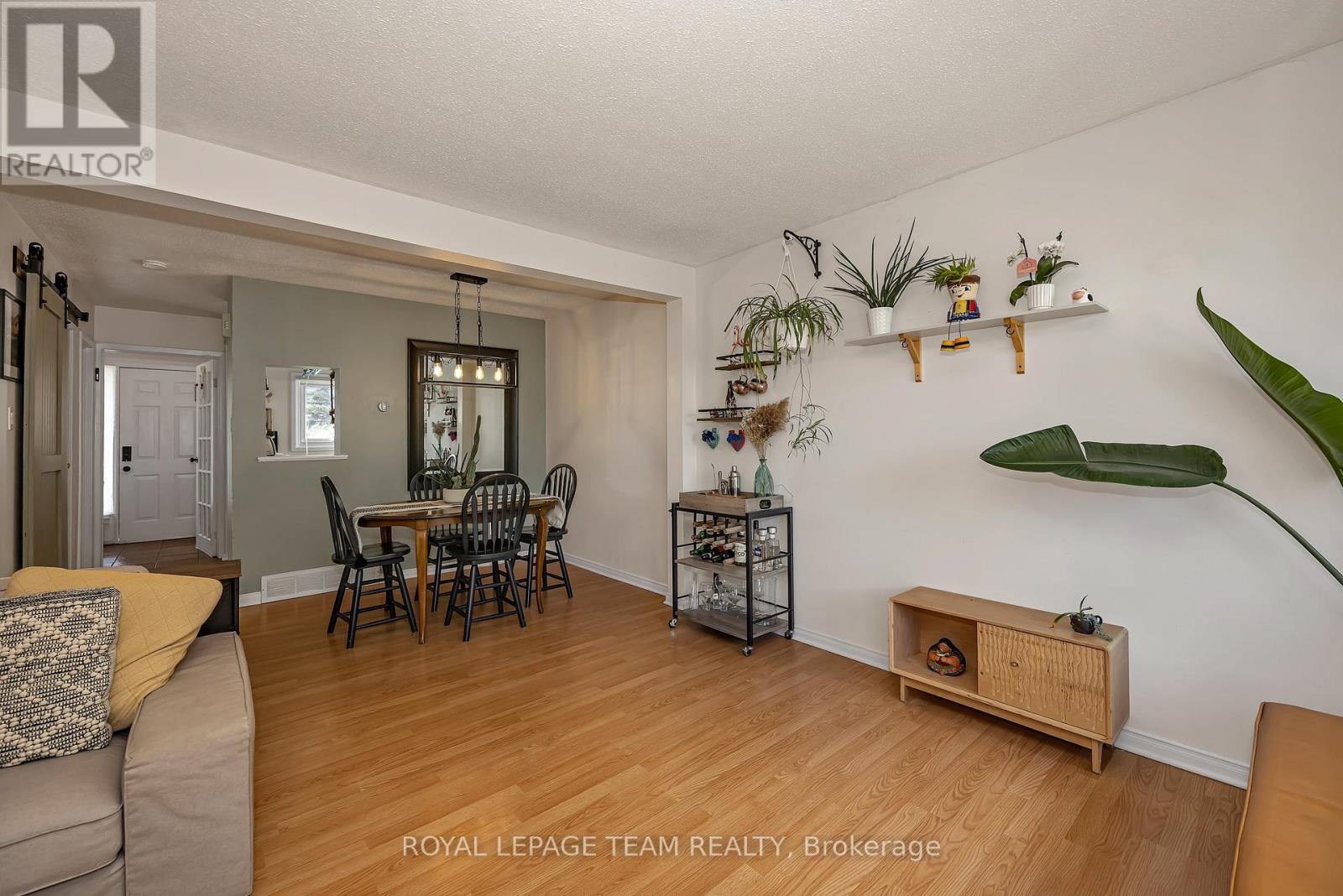 1832 STONEHENGE CRESCENT - 14