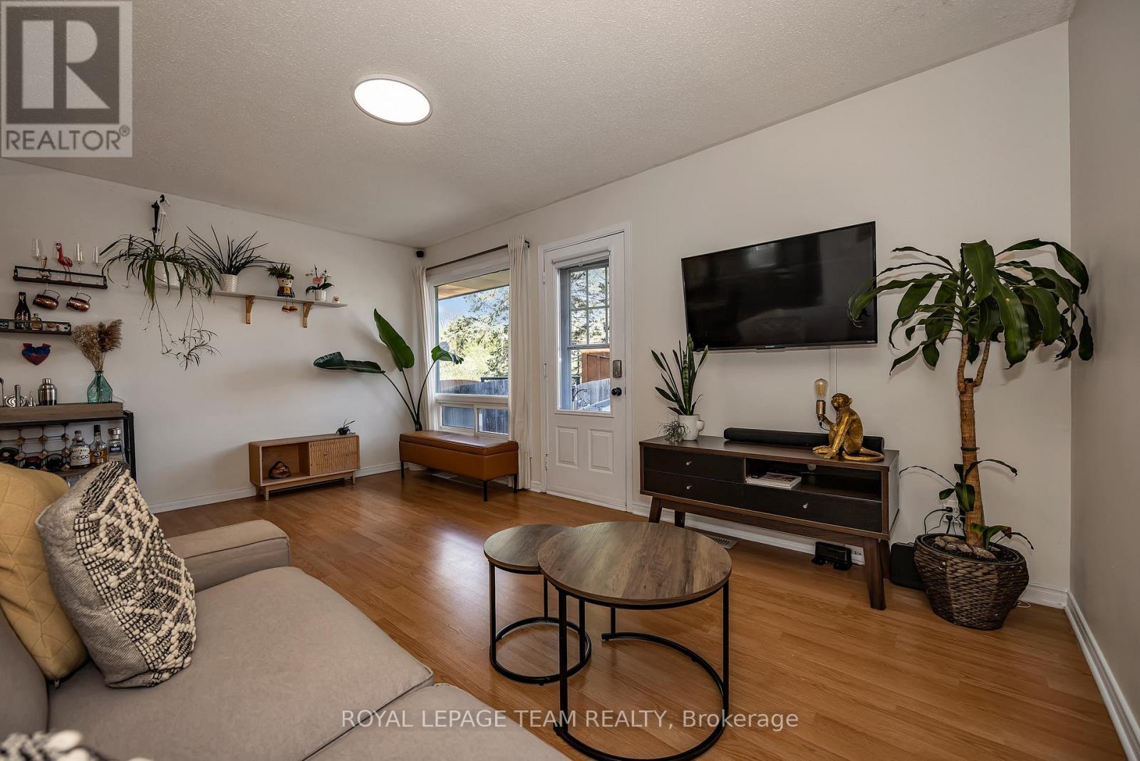 1832 STONEHENGE CRESCENT - 15