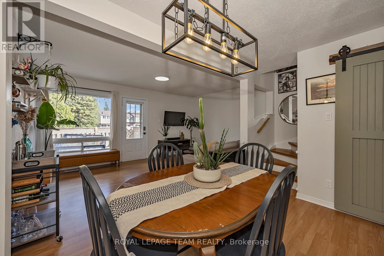 1832 STONEHENGE CRESCENT - 17