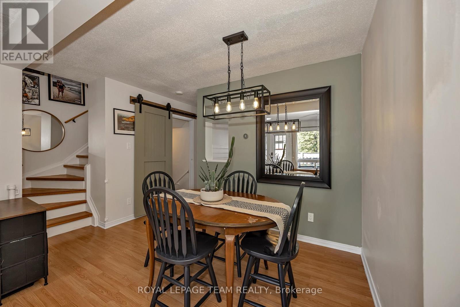 1832 STONEHENGE CRESCENT - 18