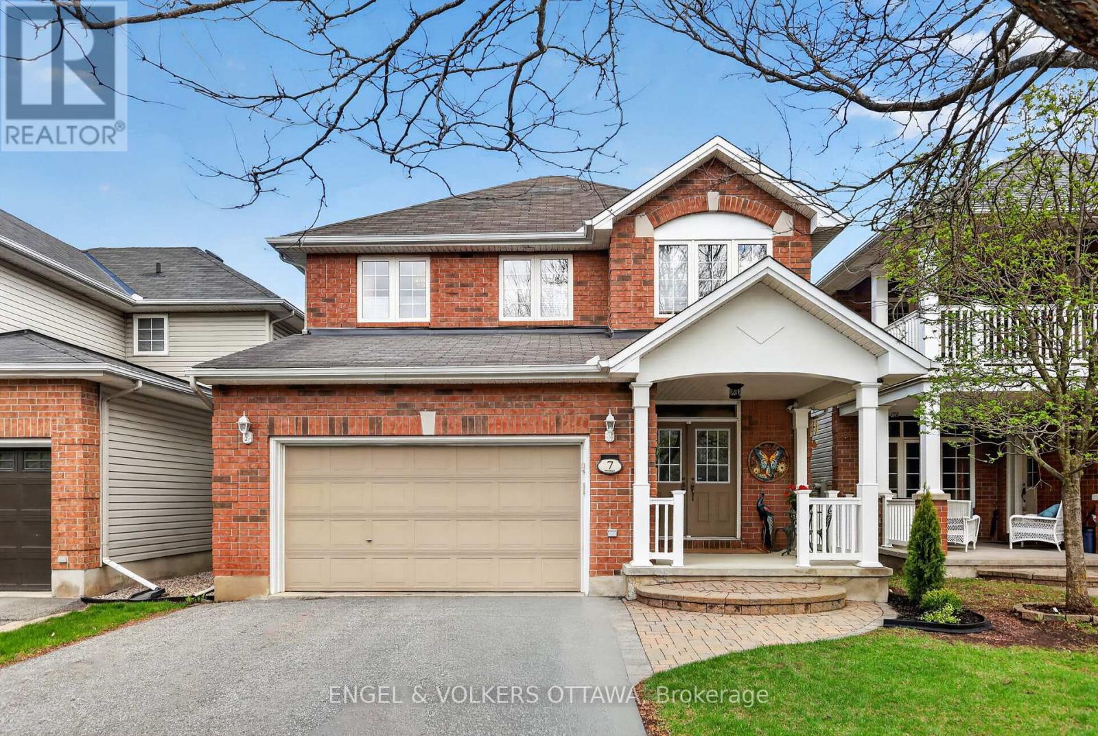 7 DRYSDALE STREET - 1
