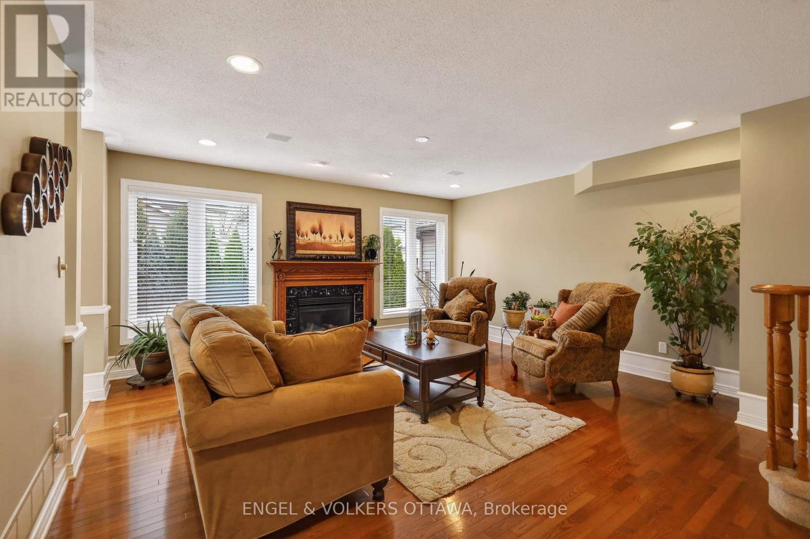 7 DRYSDALE STREET - 6