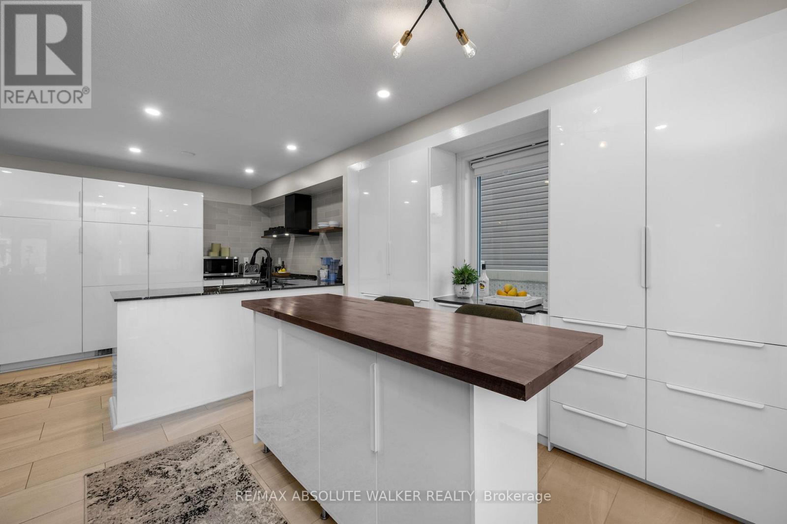 1641 FRENETTE STREET - 17