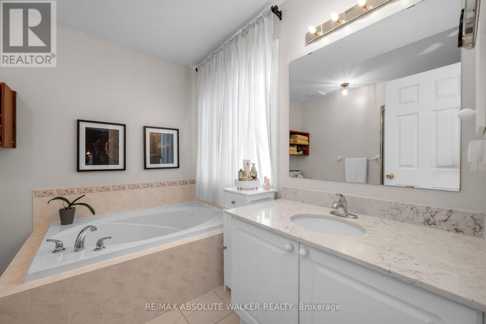 1641 FRENETTE STREET - 25