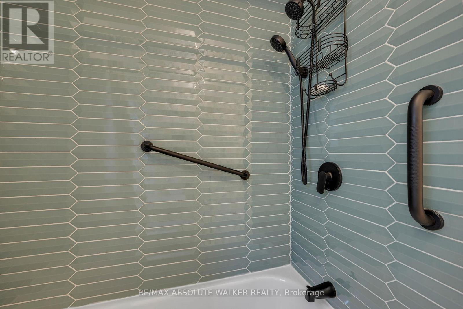 1641 FRENETTE STREET - 30