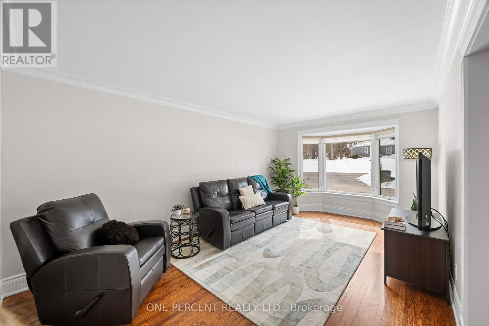 975 FIELDOWN STREET - 5