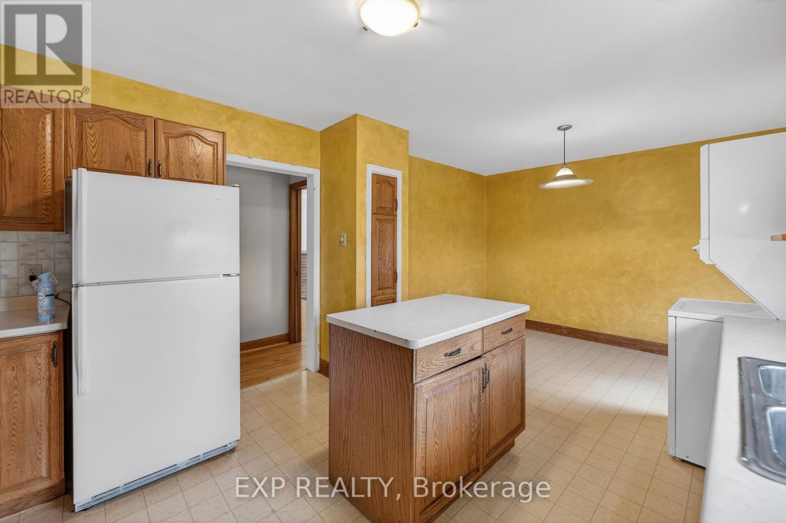 51 PARKDALE DRIVE - 13