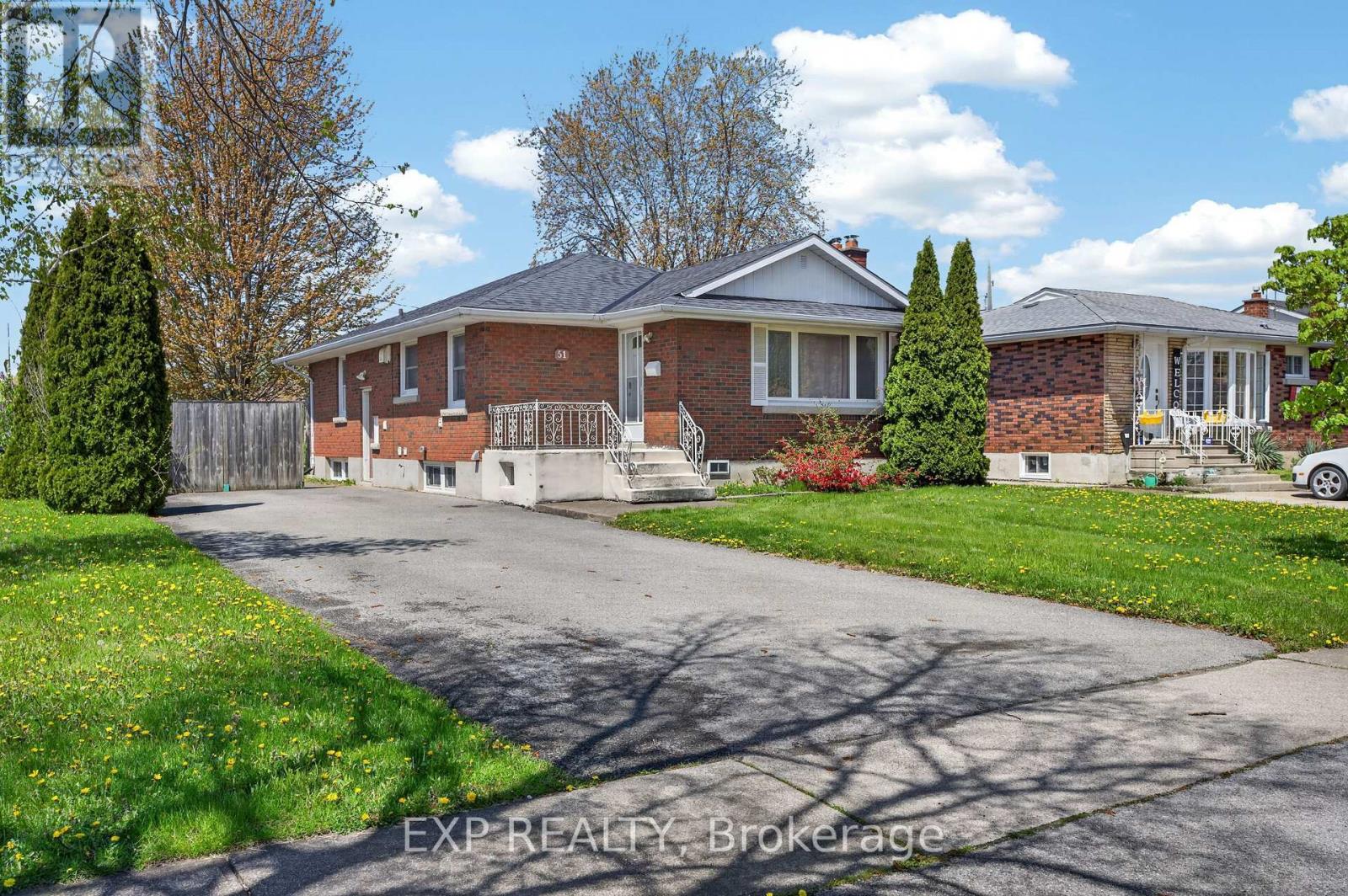51 PARKDALE DRIVE - Image 2