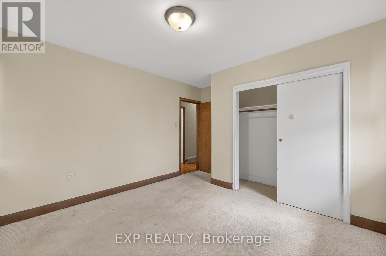51 PARKDALE DRIVE - 21