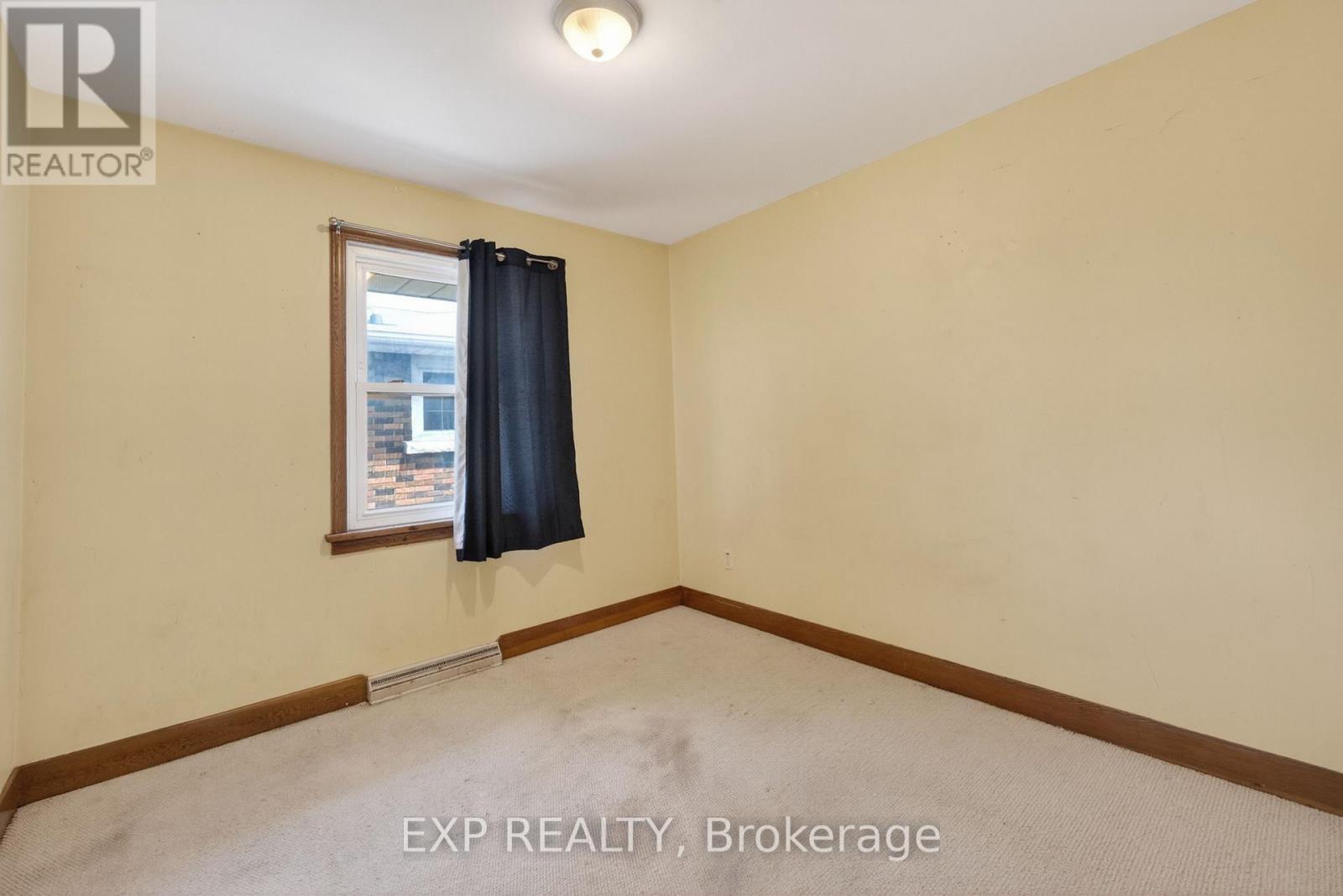 51 PARKDALE DRIVE - 24