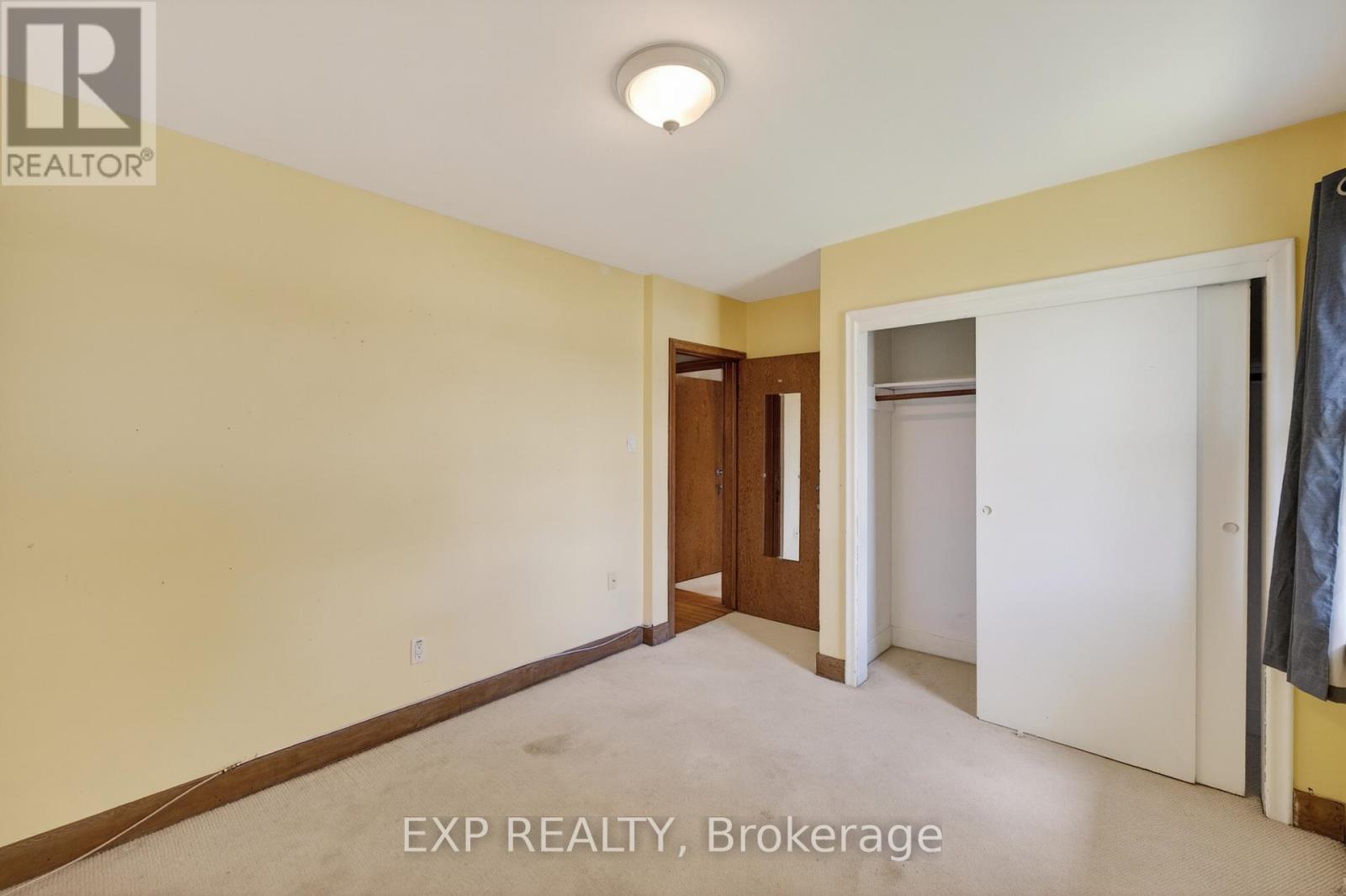 51 PARKDALE DRIVE - 26