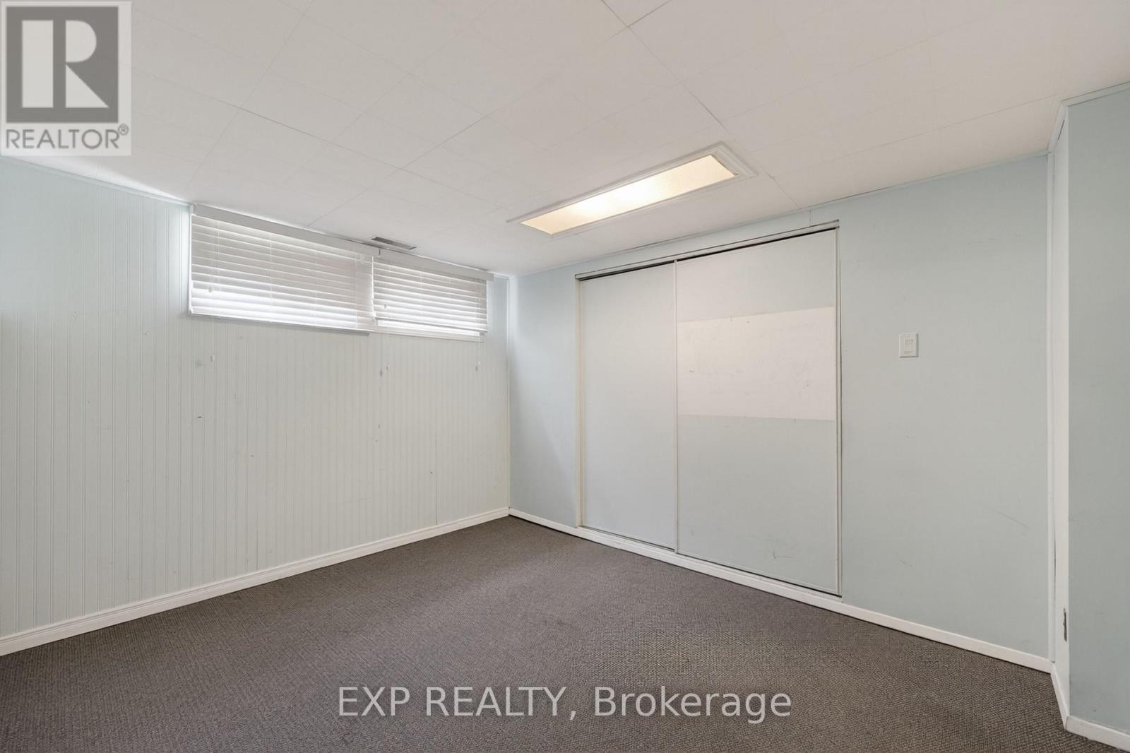 51 PARKDALE DRIVE - 36