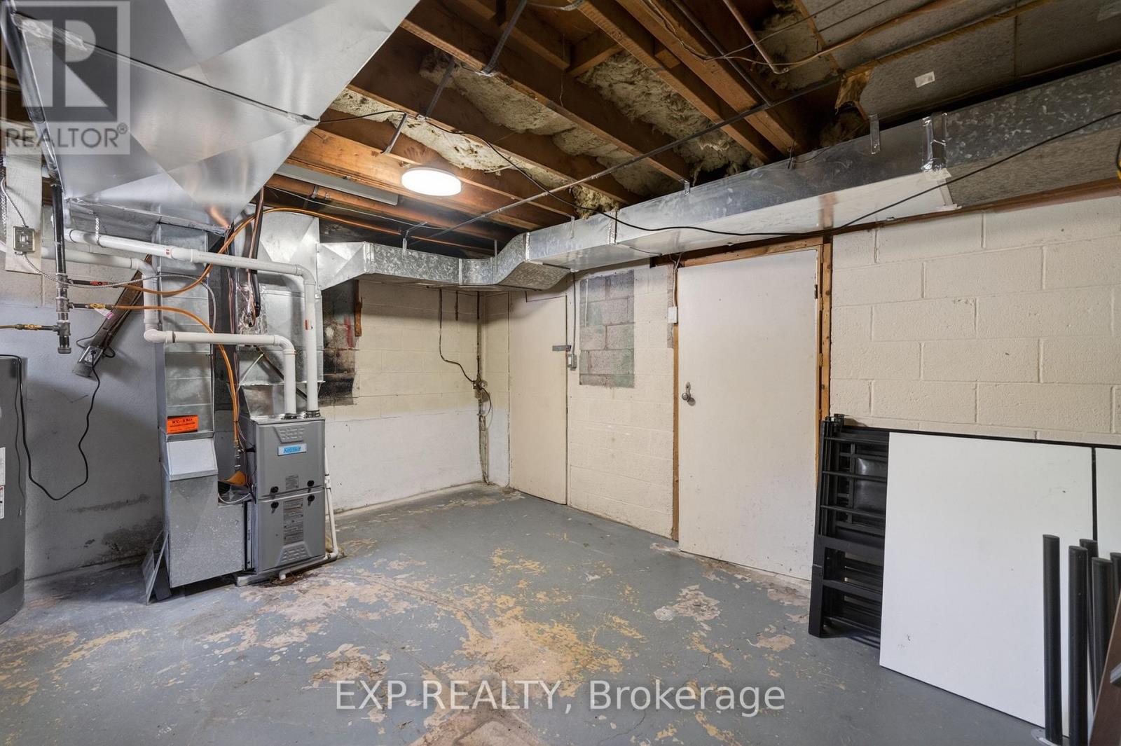 51 PARKDALE DRIVE - 38