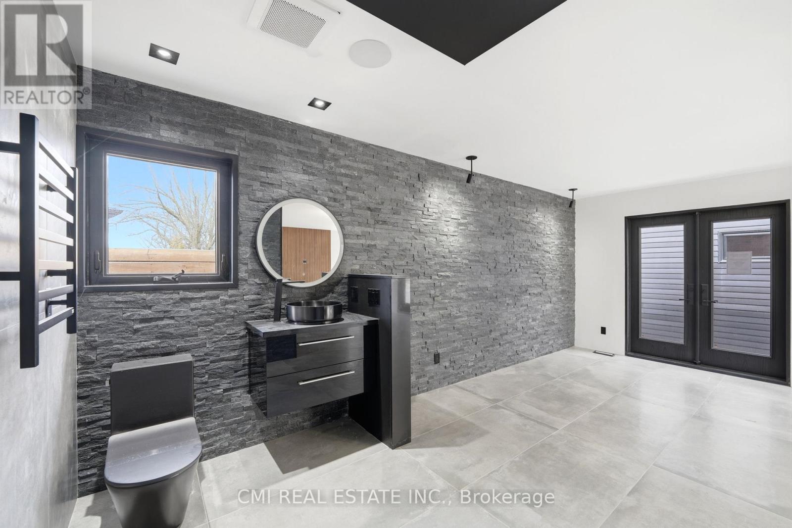 23 LOGSTONE CRESCENT - 20