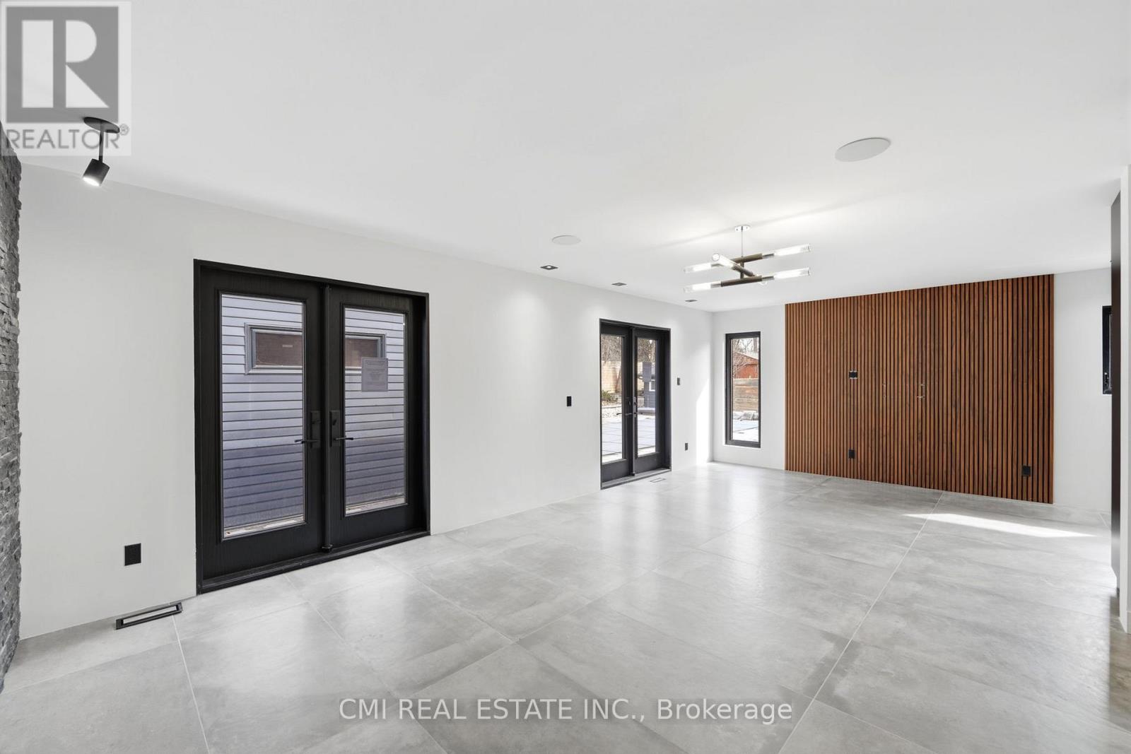 23 LOGSTONE CRESCENT - 23
