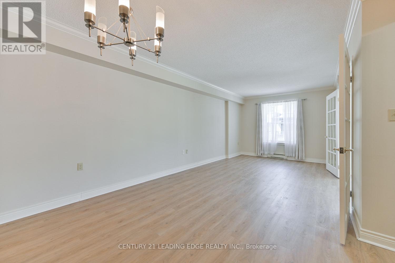 #214 100 ANNA RUSSELL WAY - 11