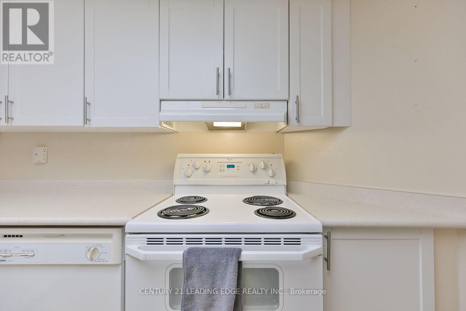 #214 100 ANNA RUSSELL WAY - 20