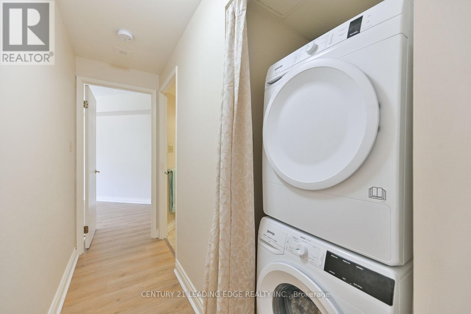 #214 100 ANNA RUSSELL WAY - 21