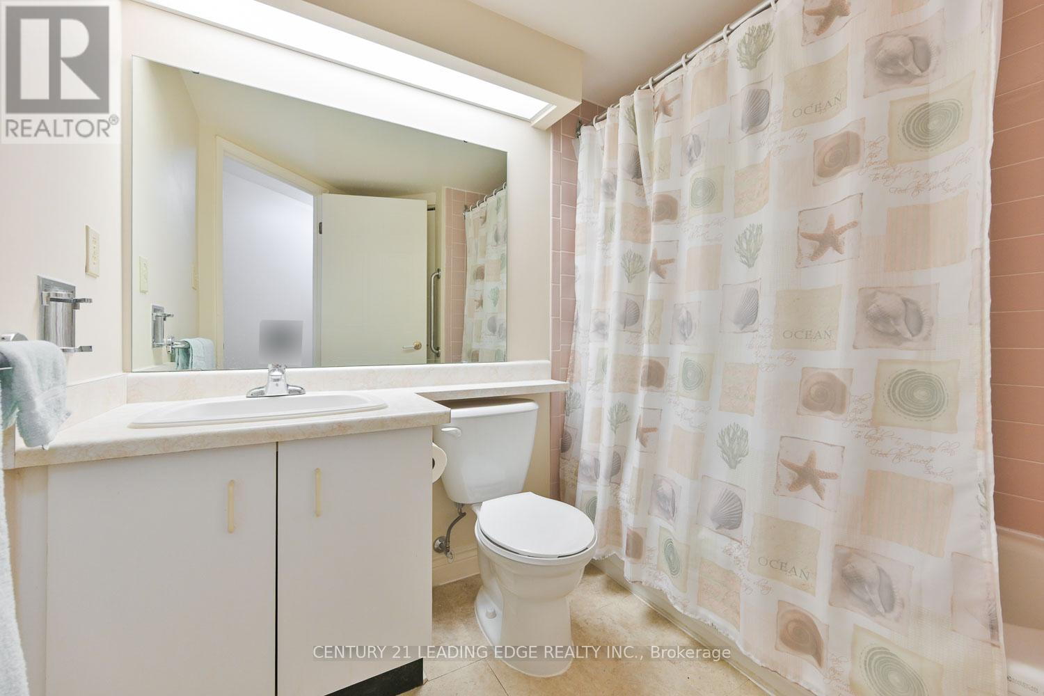 #214 100 ANNA RUSSELL WAY - 25
