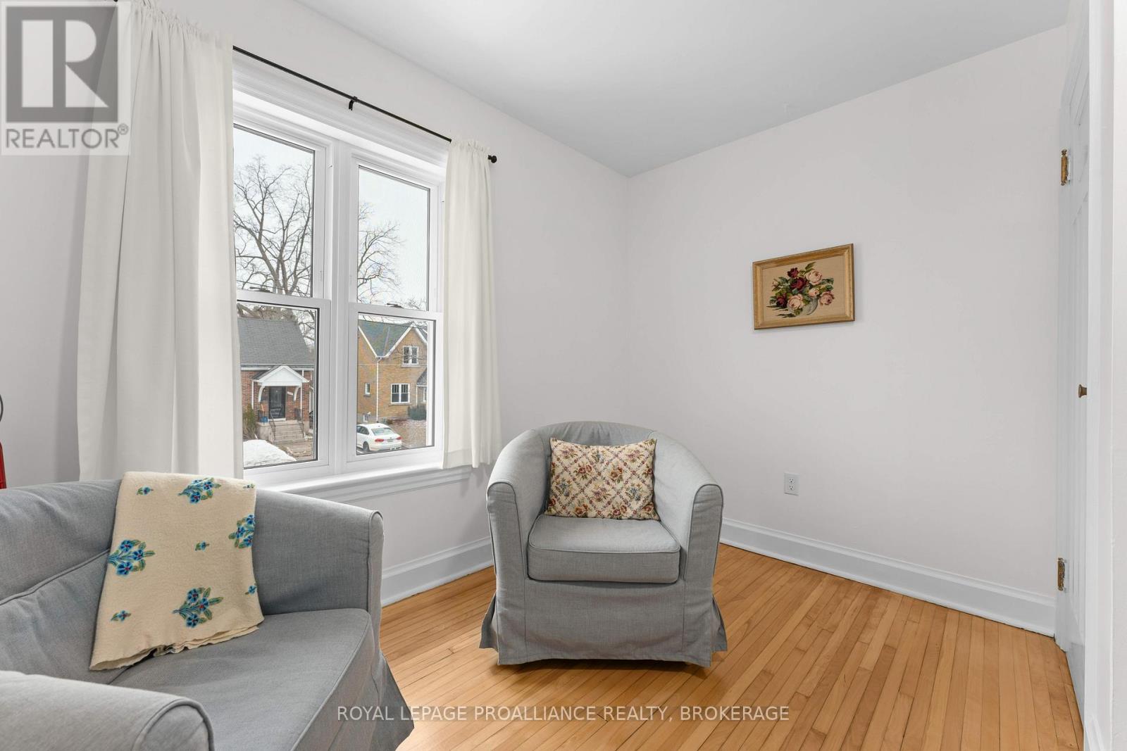 201 WILLINGDON AVENUE - 16