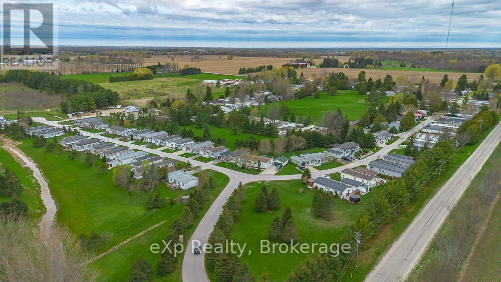 114 ROSEWOOD DRIVE - 35