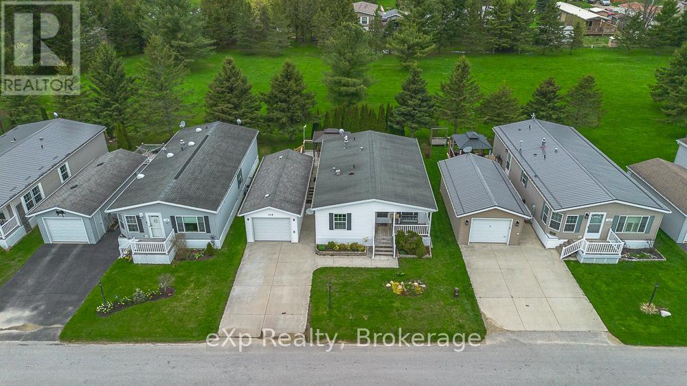 114 ROSEWOOD DRIVE - 27