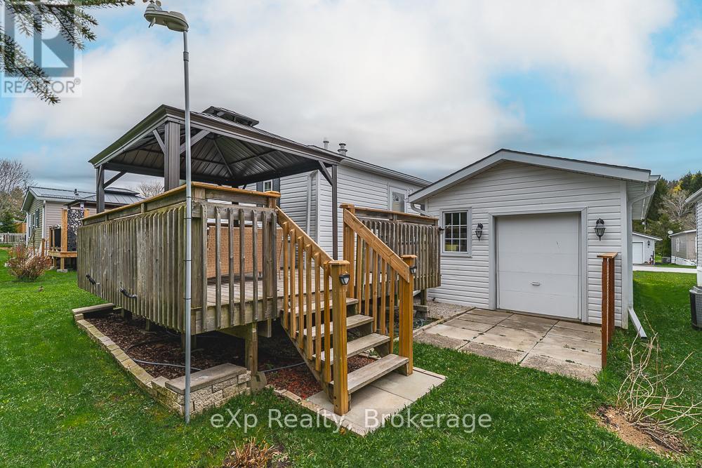 114 ROSEWOOD DRIVE - 29