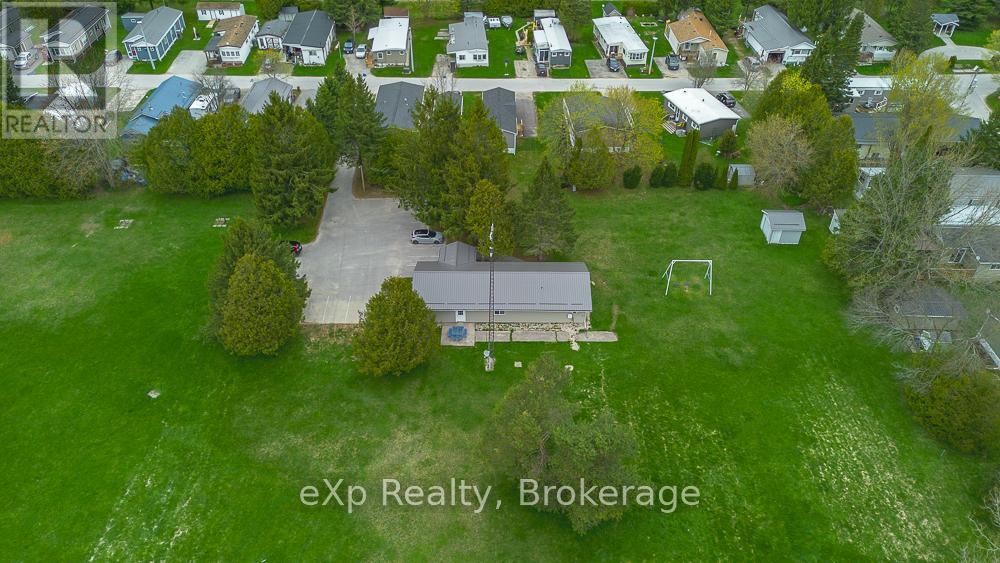 114 ROSEWOOD DRIVE - 36