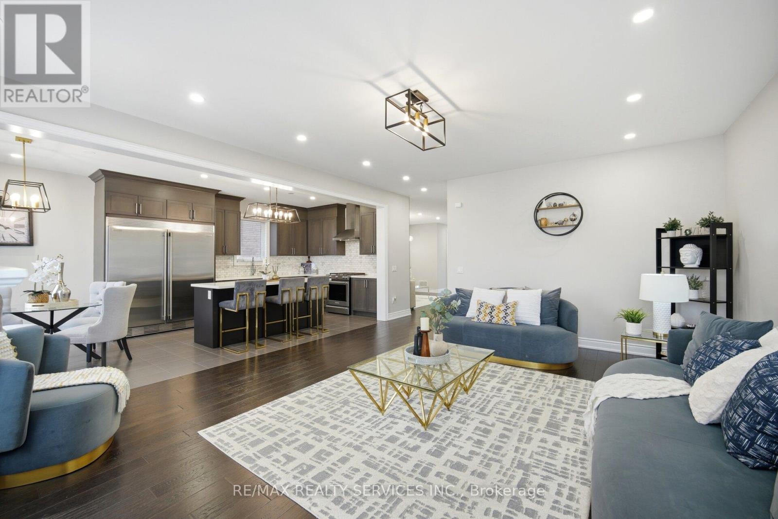 152 NEWHOUSE BOULEVARD - 16