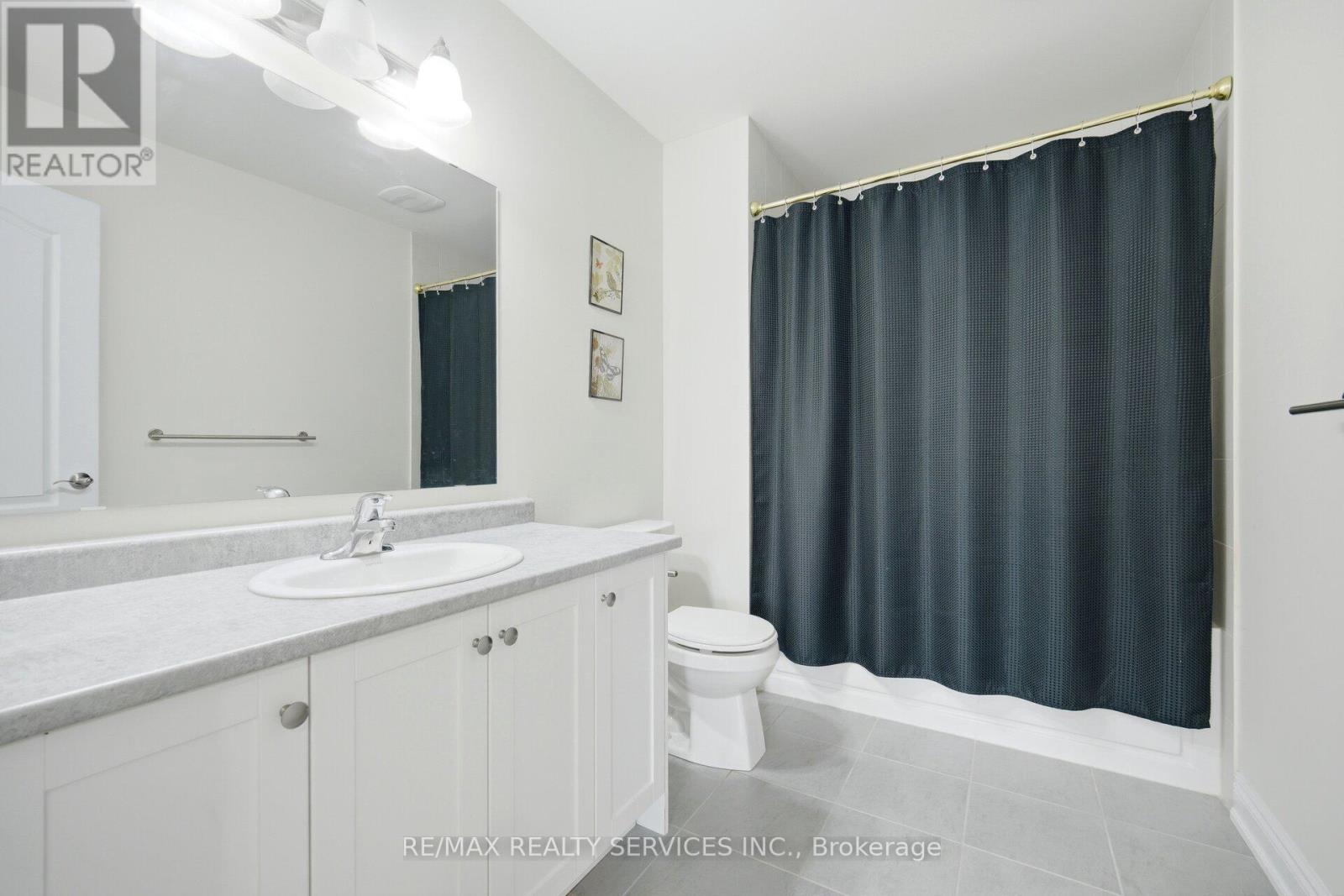 152 NEWHOUSE BOULEVARD - 27
