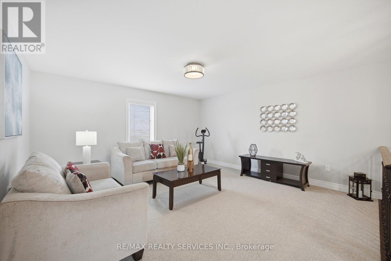 152 NEWHOUSE BOULEVARD - 31