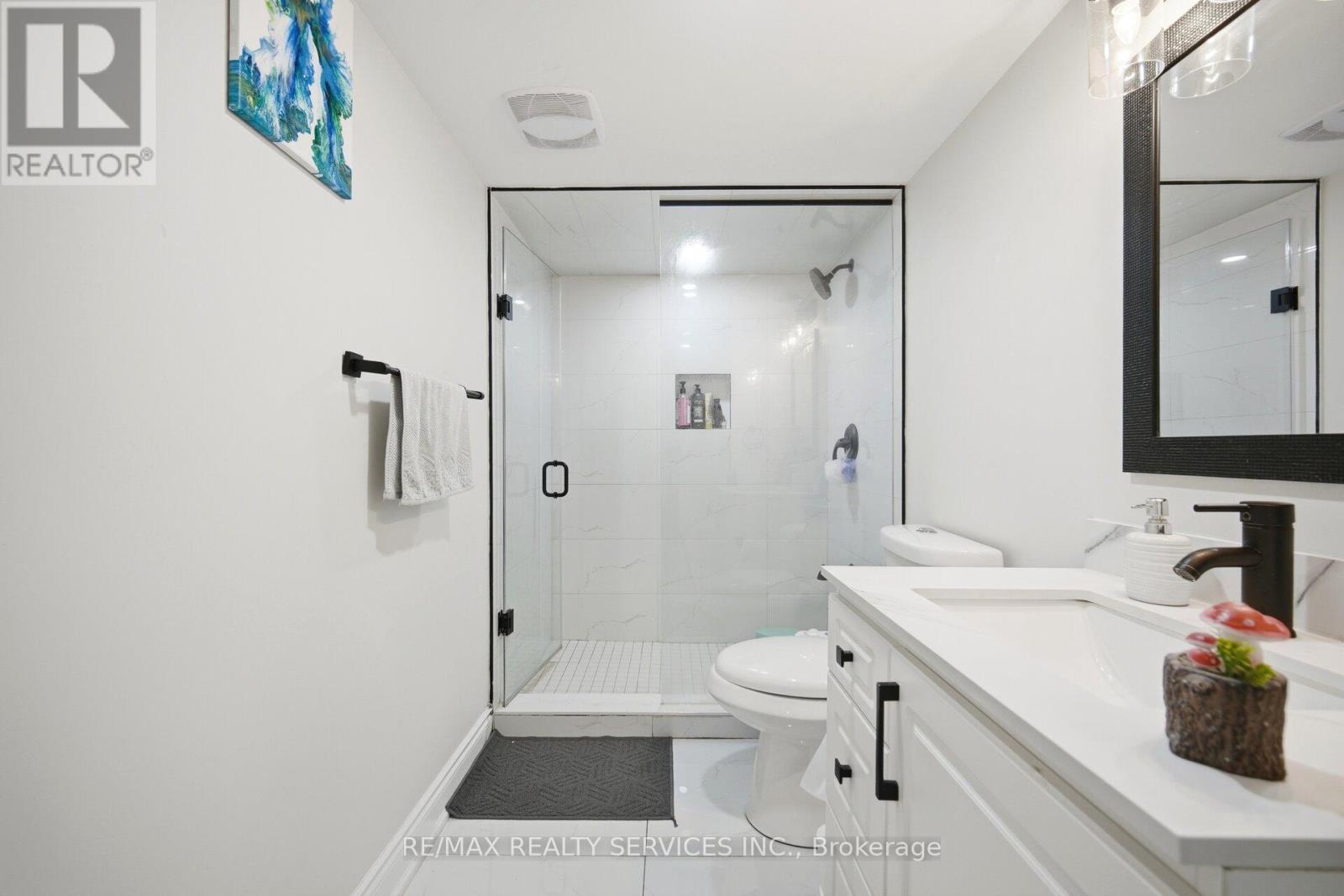 152 NEWHOUSE BOULEVARD - 40