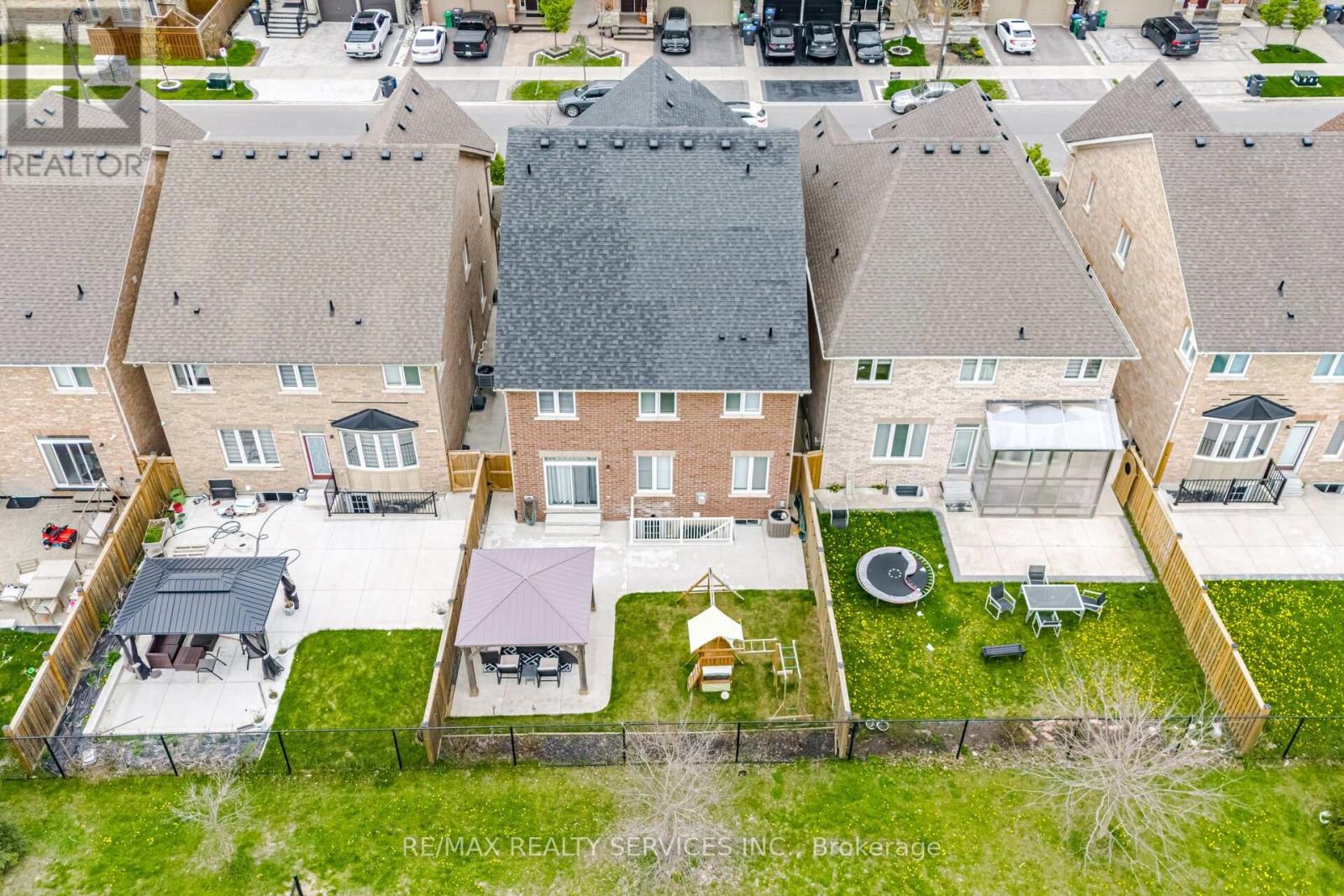 152 NEWHOUSE BOULEVARD - 46