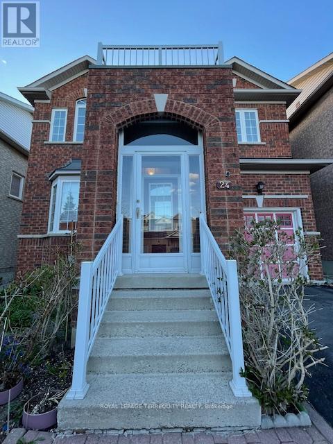 24 PERGOLA WAY - 4