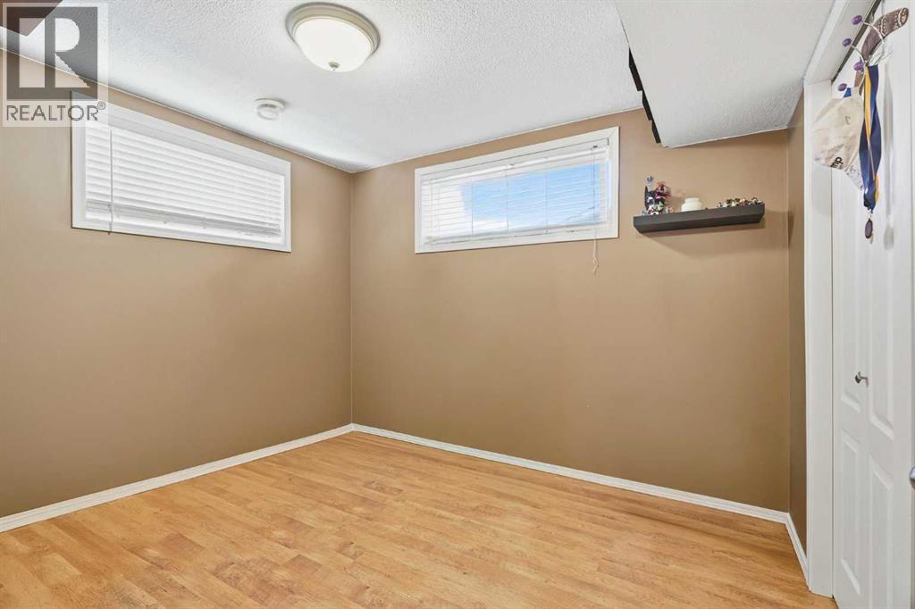 7 Lodge Place — photo 27