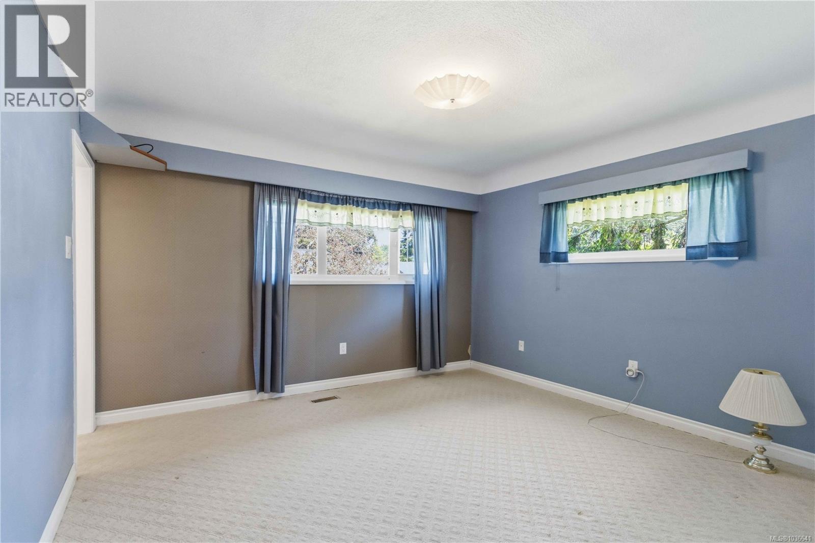 569 Ridley Dr, Colwood