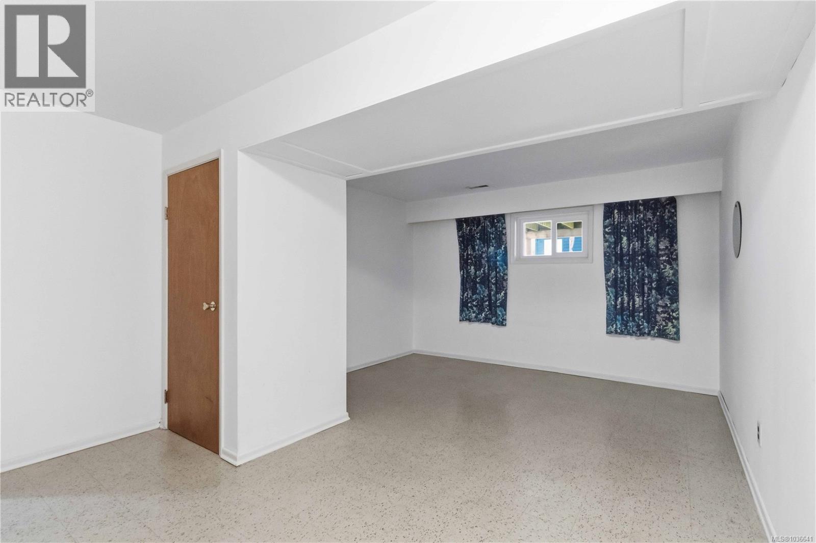 569 Ridley Dr - 26