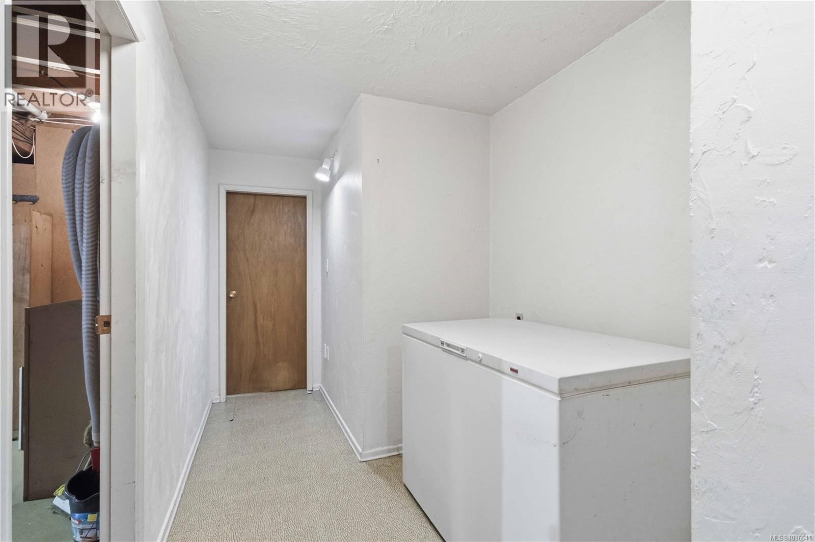 569 Ridley Dr, Colwood